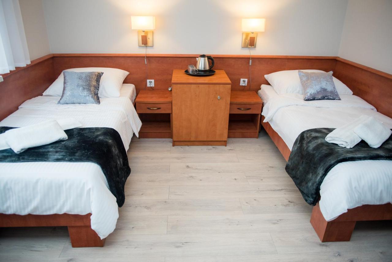 Geris Lejlighedshotel Częstochowa Eksteriør billede