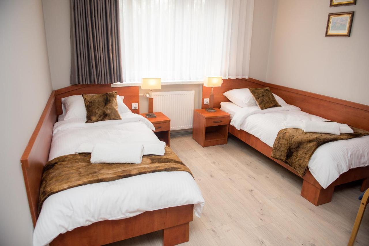 Geris Lejlighedshotel Częstochowa Eksteriør billede