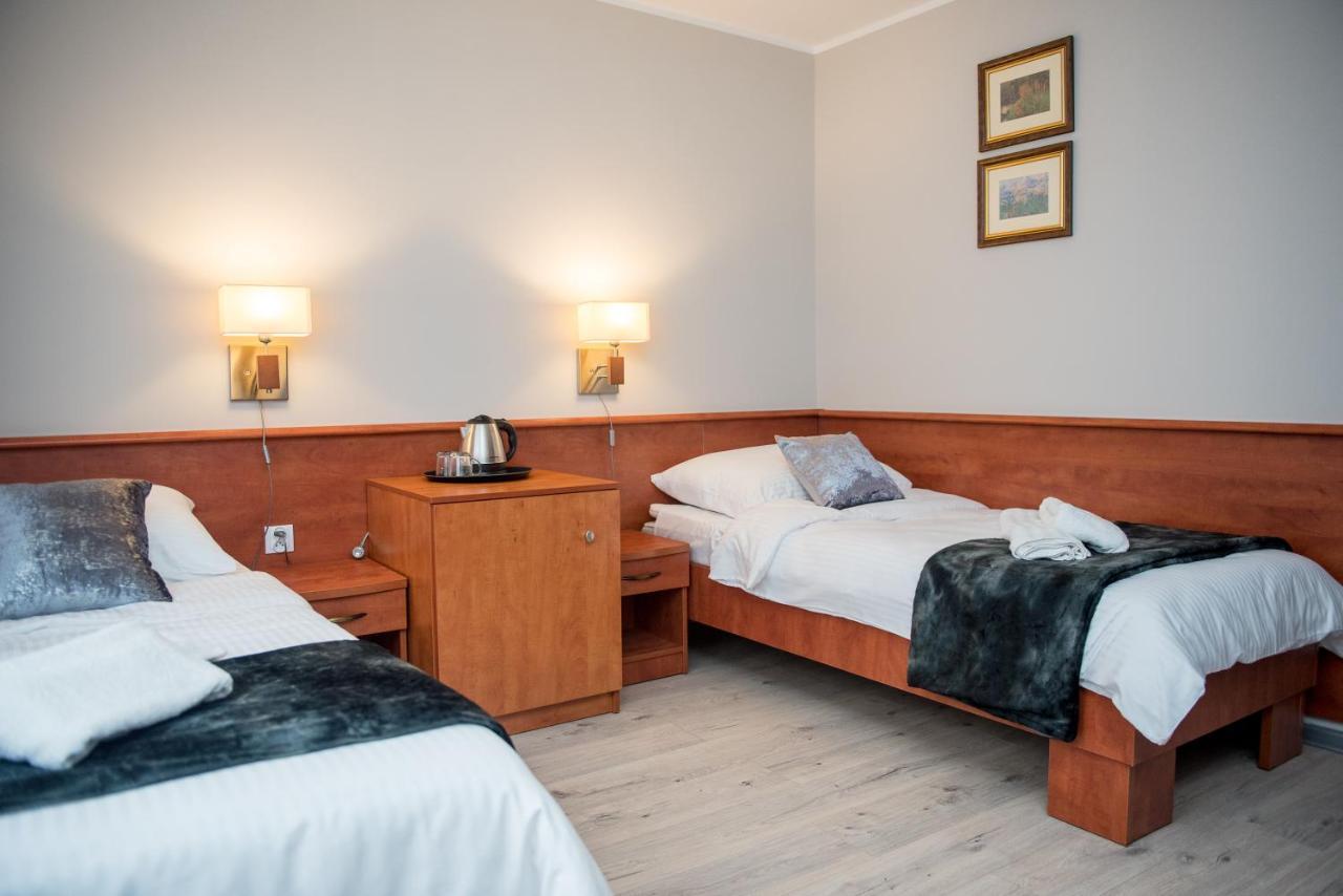 Geris Lejlighedshotel Częstochowa Eksteriør billede